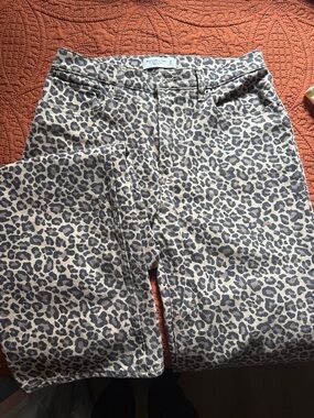 Abercrombie & Fitch Leopard Print High-Rise Jeans in Tan and Black